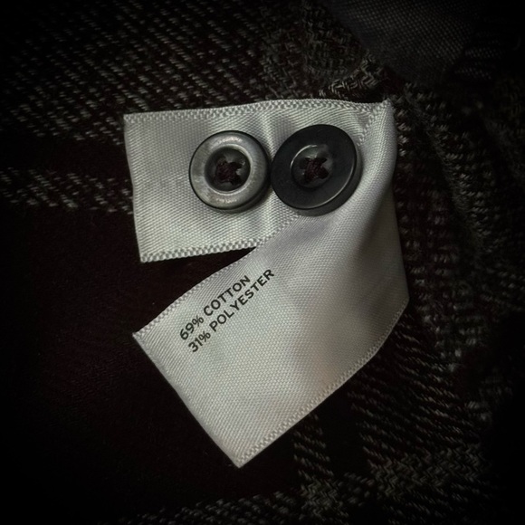 Duluth Trading Co Black and Gray Utility Jacket - Picture 4 of 7